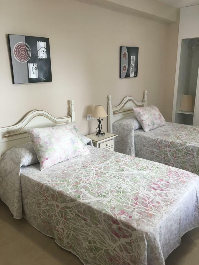 Apartamentos Hela Arjona Eksteriør bilde