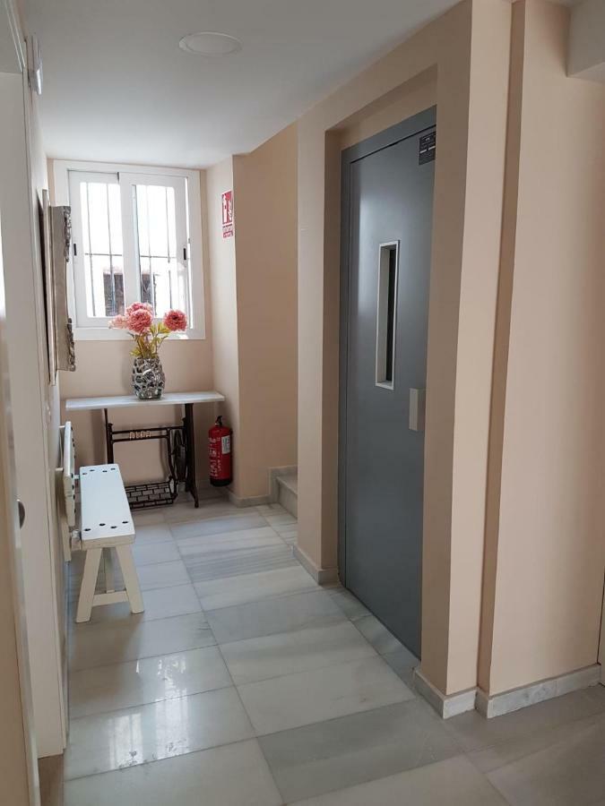 Apartamentos Hela Arjona Eksteriør bilde